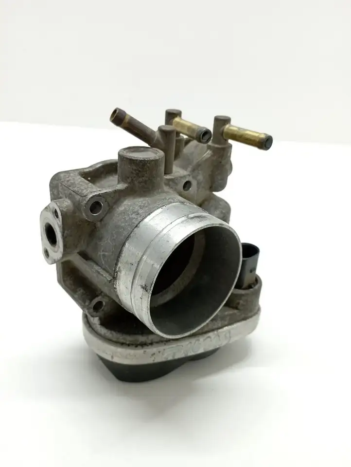Audi A3/S3 8L (2000 - 2003) 408238323005 Дроссельная заслонка — фото 3