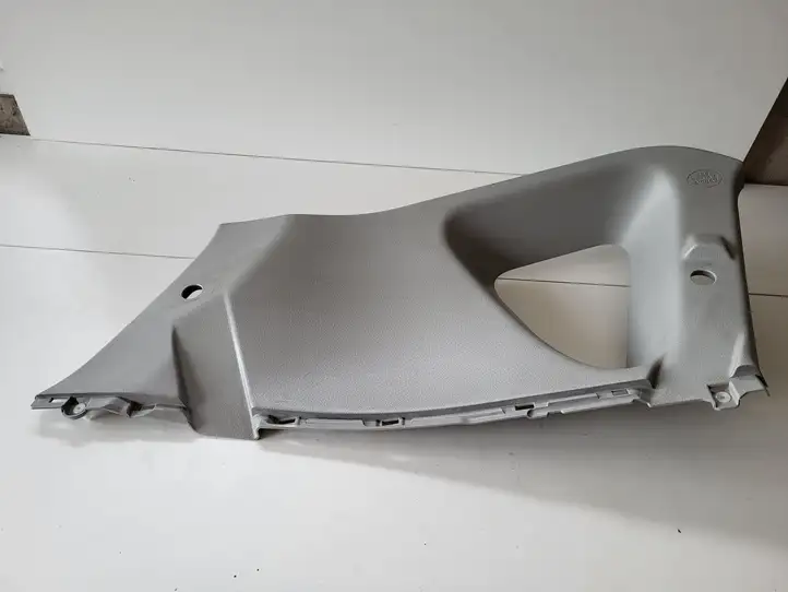 Toyota Verso (2009 - 2012) Обшивка стойки у окна — фото 3