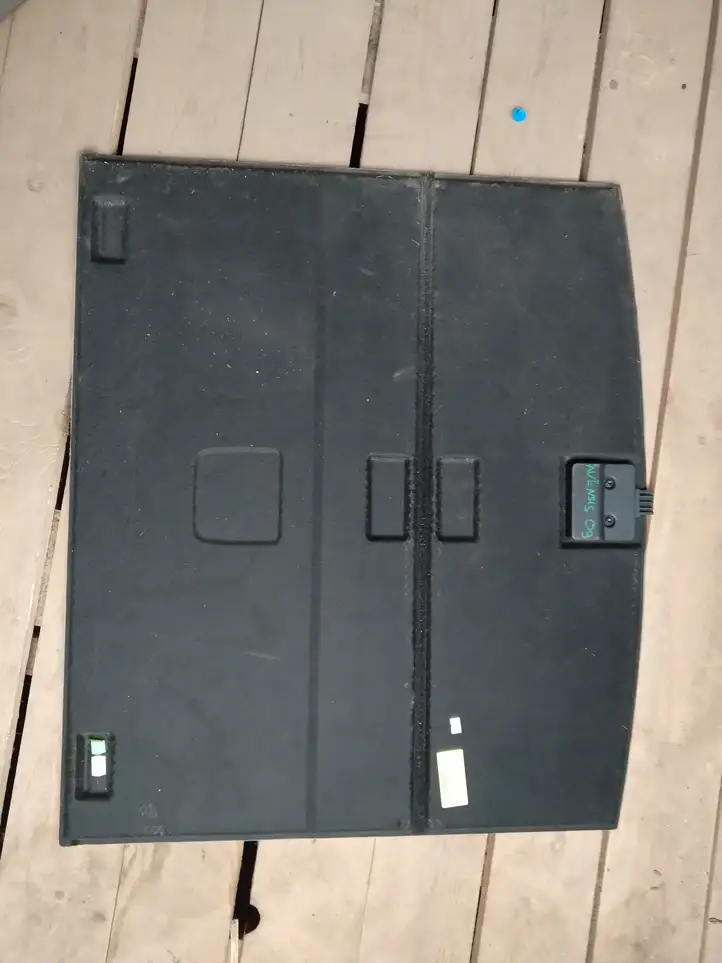 Toyota Avensis T270 (2009 - 2012)   Пол багажника