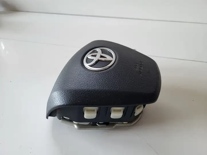 Toyota Verso (2012 - 2015) Подушка безопасности руля — фото 2