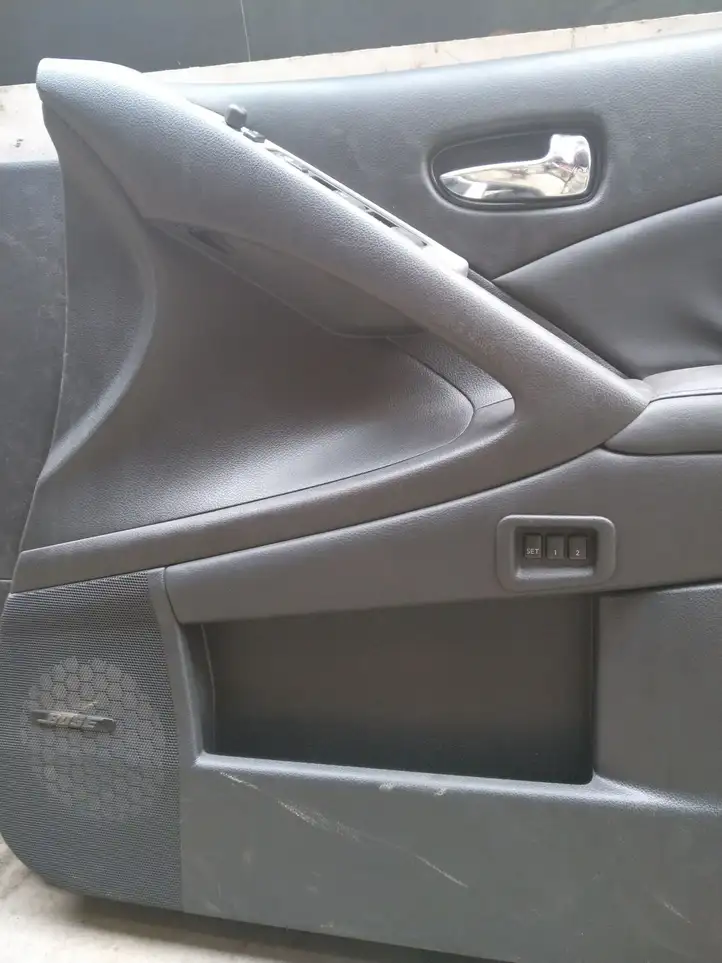 Nissan Murano Z51 (2009 - 2016) Обшивка передней двери — фото 2