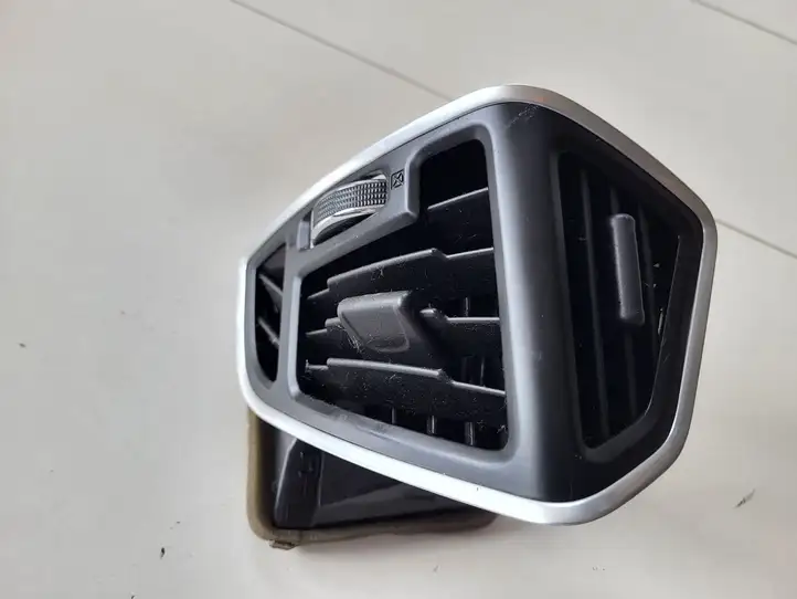 Ford C-Max (2010 - 2015)   Боковая воздушный дефлектор