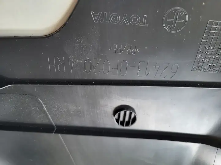 Toyota Verso (2009 - 2012) Средняя стойка кузова (B) — фото 6