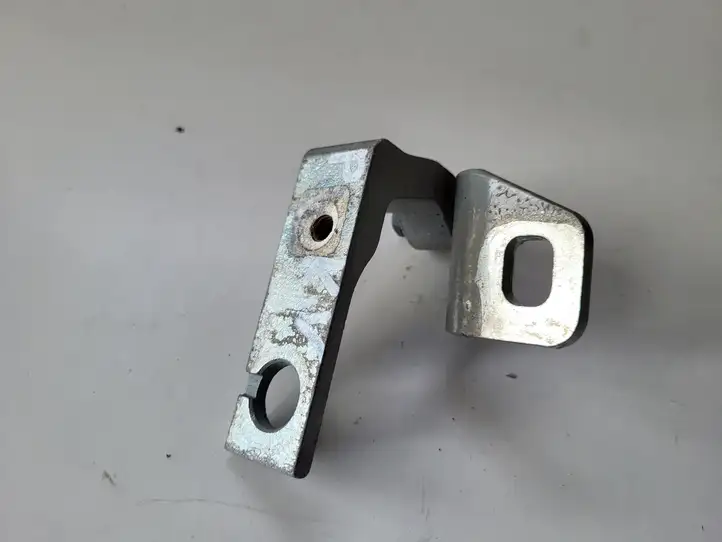 Ford C-Max (2010 - 2015)   Верхняя петля передней двери