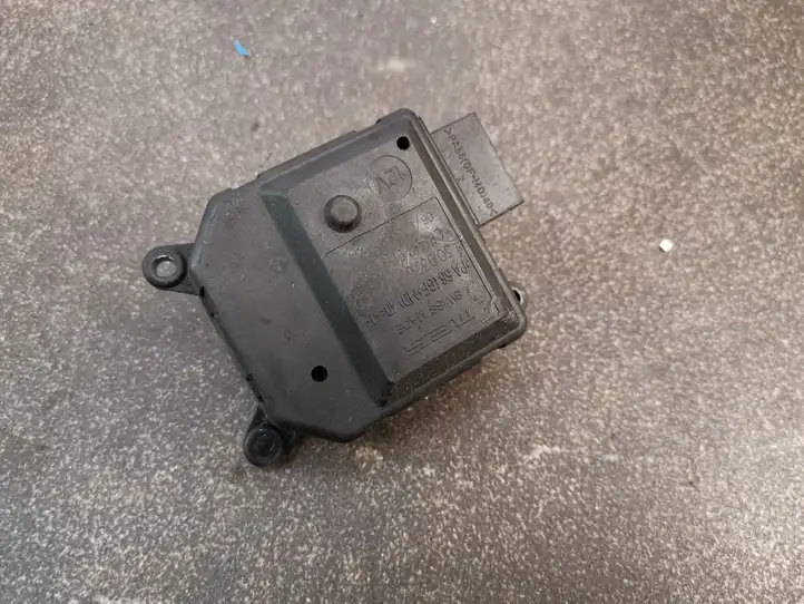 Opel Zafira B (2006 - 2008) 309370600 Двигатель задвижки потока воздуха — фото 1