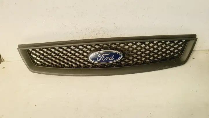 Ford Focus (2005 - 2008) 4M518C436AD Верхняя решетка радиатора — фото 1