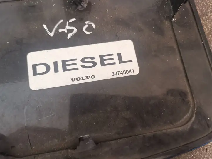 Volvo V50 (2004 - 2008) 30748041 Крышка топливного бака — фото 2