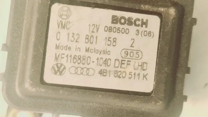 Audi A6 S6 C5 4B (1997 - 2001) 4B1820511K Двигатель задвижки потока воздуха — фото 3
