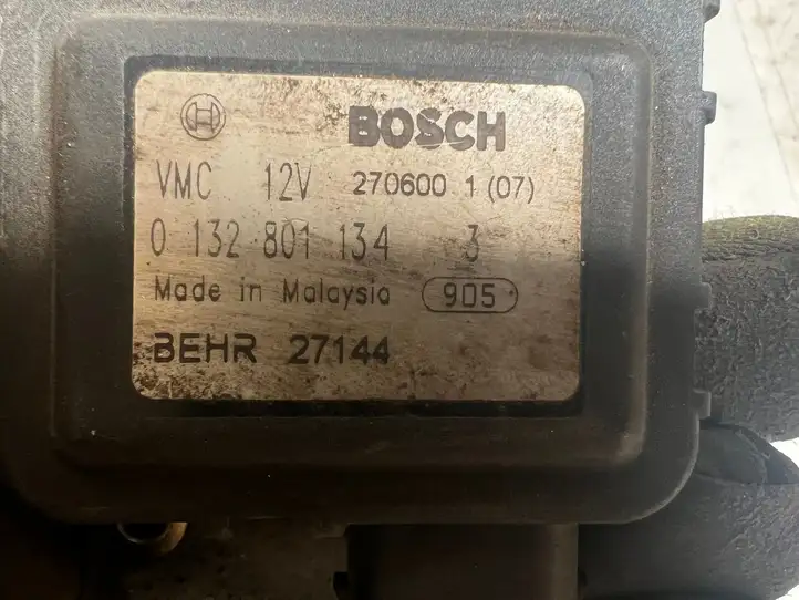 Opel Zafira A (1999 - 2003) 0132801134 Двигатель задвижки потока воздуха — фото 2