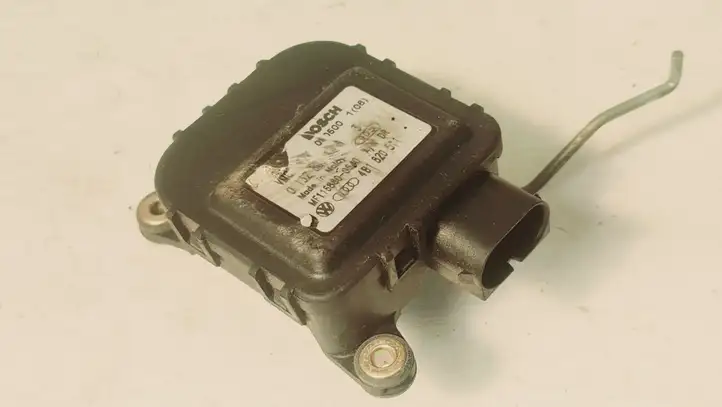 Audi A6 S6 C5 4B (1997 - 2001) 4B1820511 Двигатель задвижки потока воздуха — фото 1