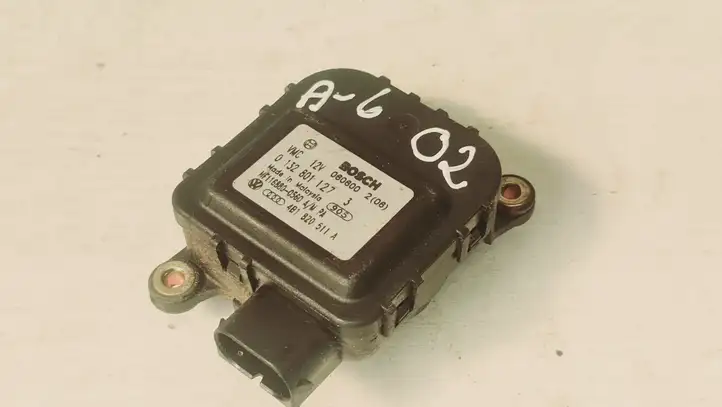 Audi A6 S6 C5 4B (1997 - 2001) 4B1820511A Двигатель задвижки потока воздуха — фото 1