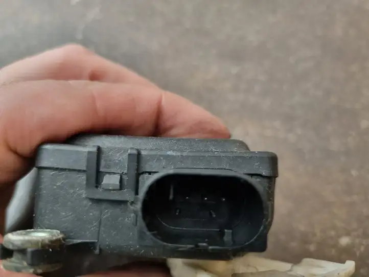 Citroen C5 (2001 - 2004) 01328012173 Двигатель задвижки потока воздуха — фото 2