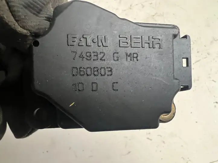 Volvo S60 (2000 - 2004) 74932GMR Двигатель задвижки потока воздуха — фото 2