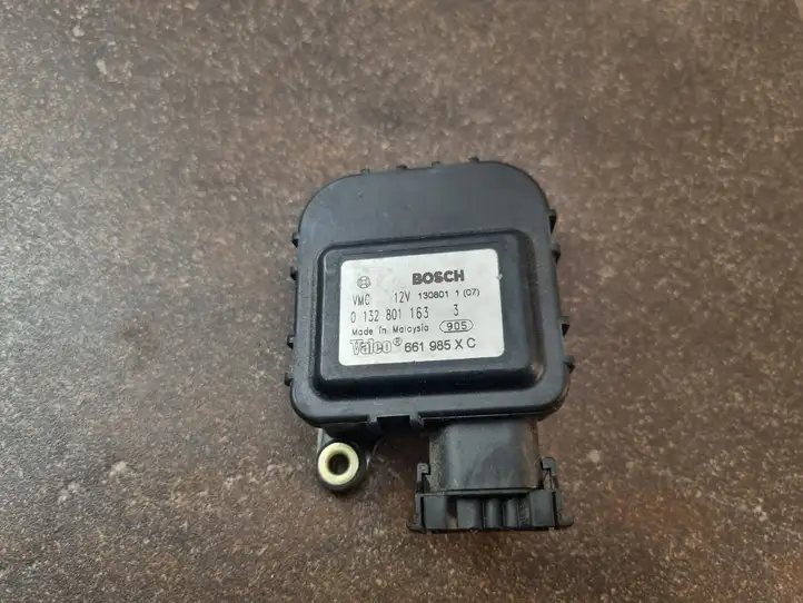 Renault Scenic I (1996 - 2003) 0132801163 Двигатель задвижки потока воздуха — фото 1