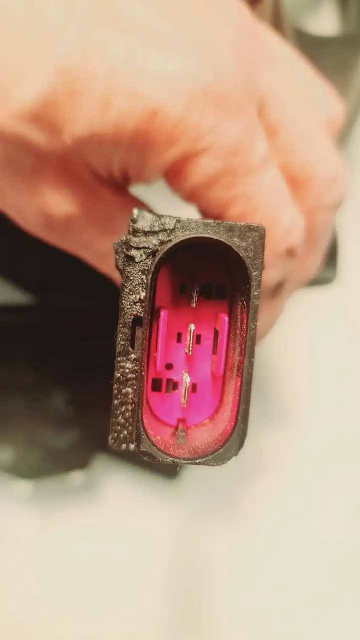 Volkswagen Fox (2005 - 2009)  6Q0959455AD Электрический вентилятор радиаторов