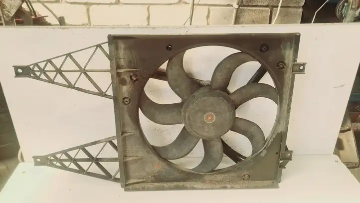 Volkswagen Fox (2005 - 2009)  6Q0959455AD Электрический вентилятор радиаторов