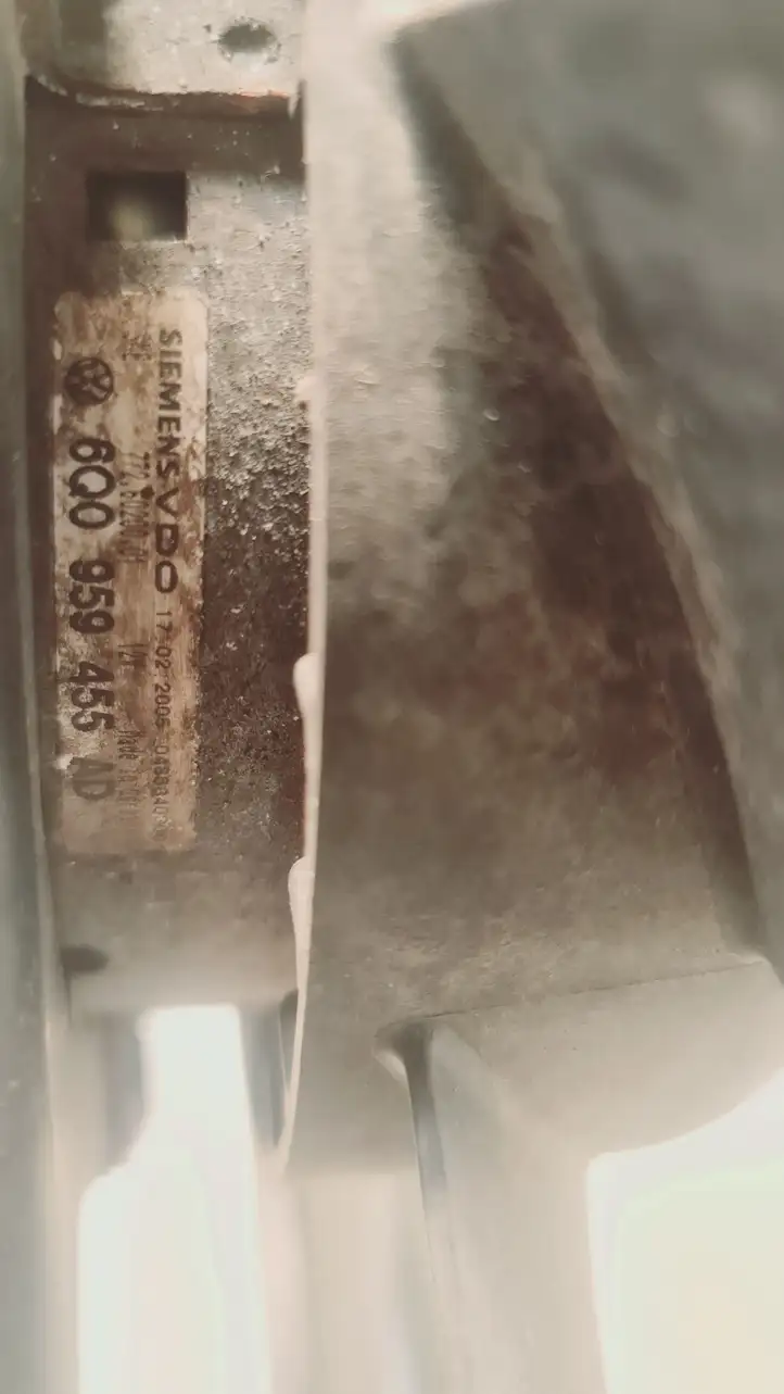 Volkswagen Fox (2005 - 2009)  6Q0959455AD Электрический вентилятор радиаторов