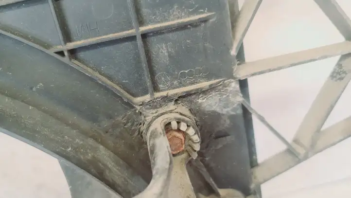 Volkswagen Fox (2005 - 2009)  6Q0959455AD Электрический вентилятор радиаторов