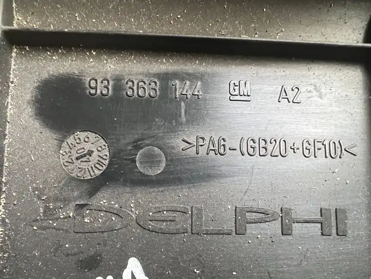 Opel Meriva A (2002 - 2006) 93363144 Крышка ящика предохранителей — фото 2