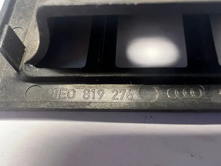 Audi A4 S4 B6 8E 8H (2000 - 2006) 8E0819276 Прочие детали салона — фото 3