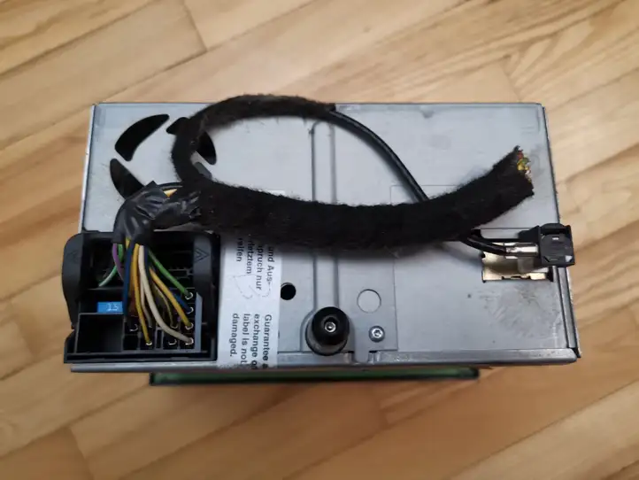 Opel Corsa D (2006 - 2010)  13254192 Радио/ проигрыватель CD/DVD / навигация