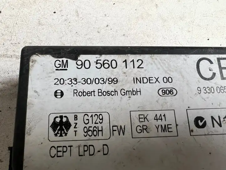 Opel Astra G (1998 - 2004) 90560112 Модуль комфорта — фото 2