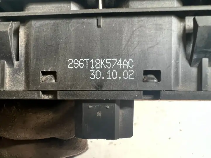 Ford Fiesta (2000 - 2005) 2S6T18K574AC Кнопка обогрева стекла — фото 2