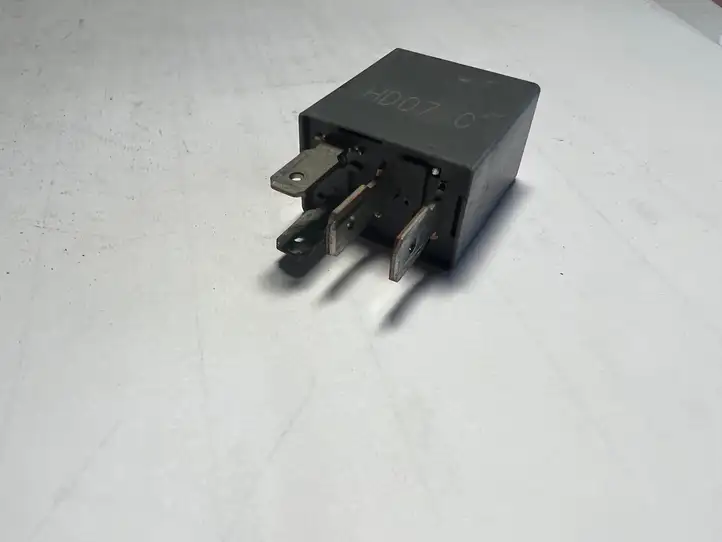 Saab 9-3 Ver2 (2003 - 2007)  HD07C Другое реле