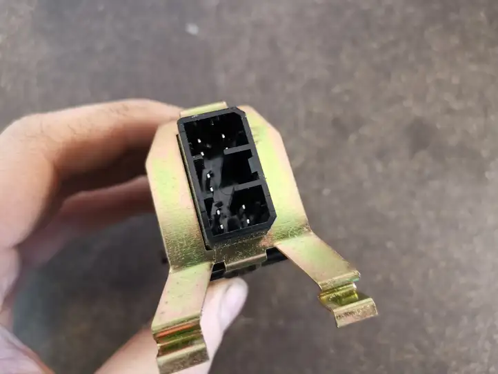 Jeep Cherokee (2001 - 2007)  56010158AD Включатель аварийных фонарей