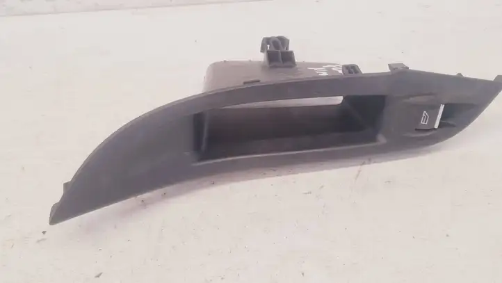 Ford Focus (2011 - 2015) BM51A237W21B Кнопка стеклоподъемников — фото 1