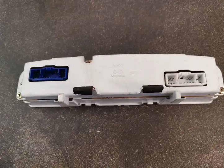 Hyundai Matrix (2005 - 2008)  9400717700 Экран/ дисплей / маленький экран