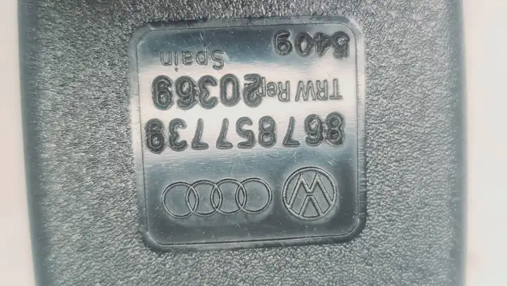 Seat Ibiza II (6k) (1999 - 2002) 867857739 Задний средний замок ремня — фото 2