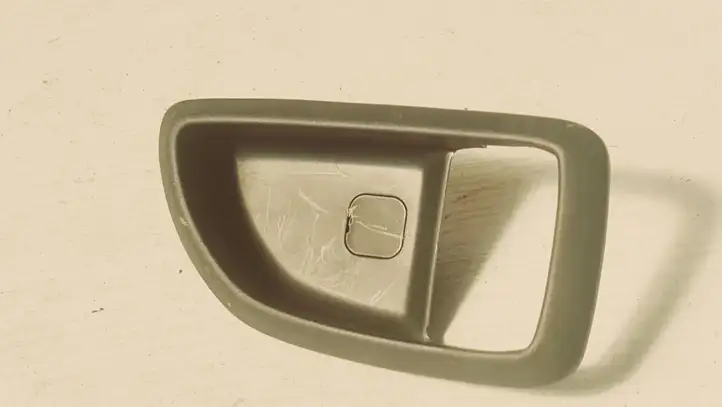 Kia Soul (2011 - 2014) 826212K100 Прочая отделка задней двери — фото 1