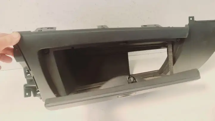 BMW 1 E81 E87 (2004 - 2011) 51457135696 Бардачок в сборе — фото 5