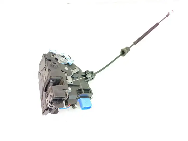 Skoda Octavia Mk2 (1Z) (2004 - 2013)  7L0839015D Замок задней двери