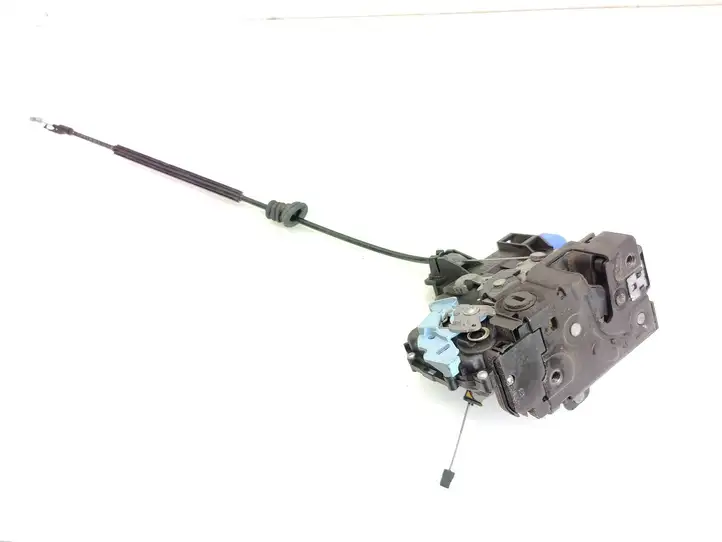 Skoda Octavia Mk2 (1Z) (2004 - 2013)  7L0839015D Замок задней двери