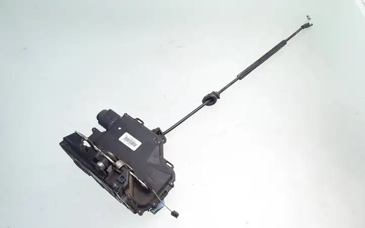 Skoda Octavia Mk2 (1Z) (2004 - 2013) 7L0839015D Замок задней двери — фото 1