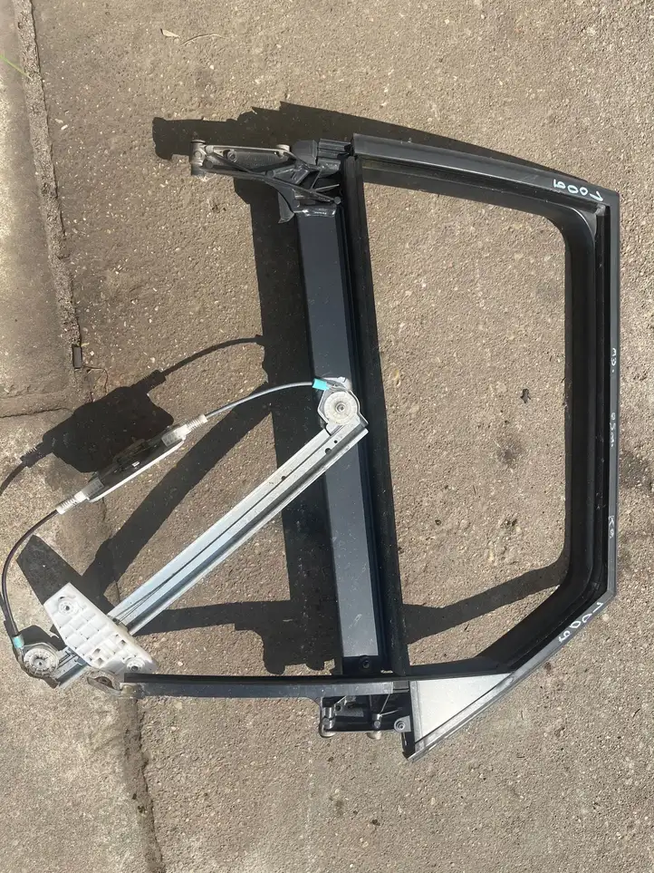 Audi A3/S3 8P (2004 - 2008) Стеклоподъемник задней двери — фото 1