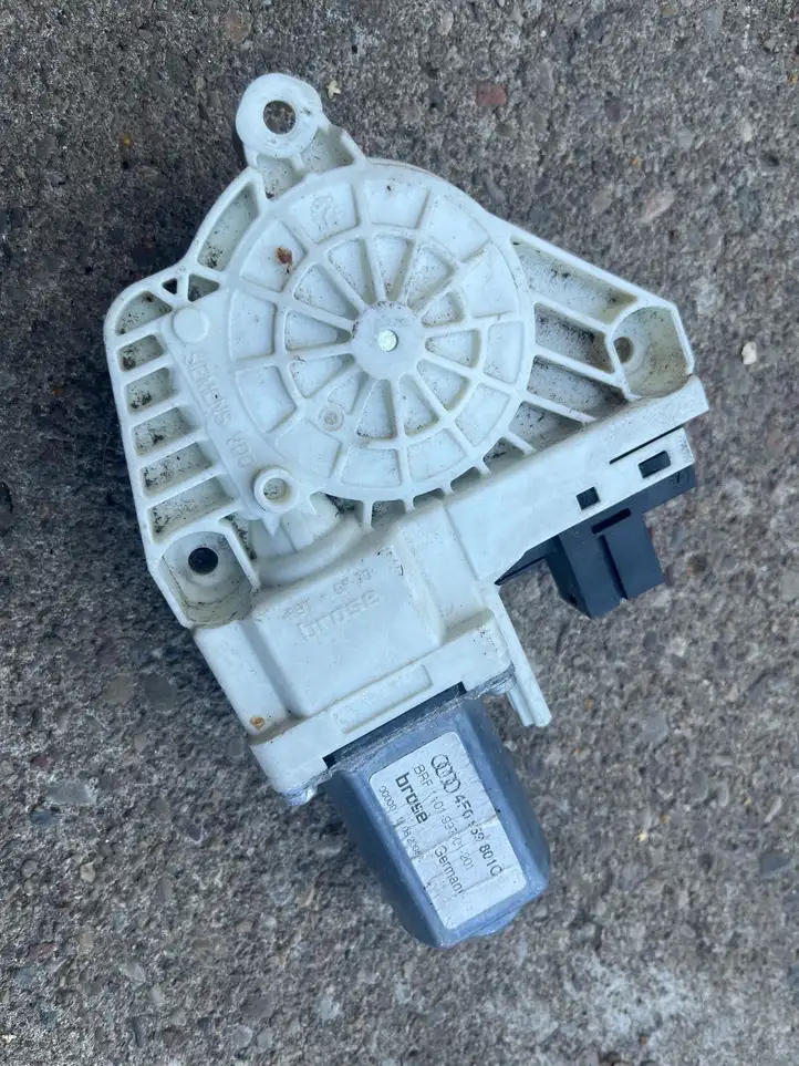 Audi A6 S6 C6 4F (2004 - 2008) 4f0959801 Стеклоподъемник задней двери — фото 2