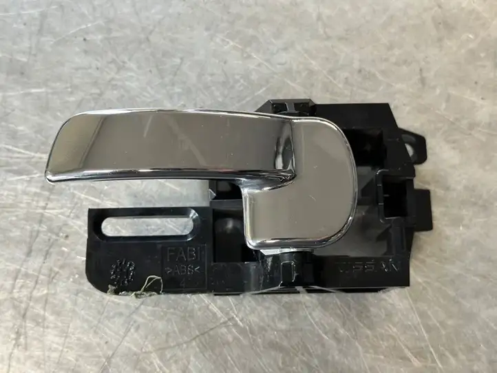 Nissan Qashqai (2006 - 2010) 80671JD08449 Внутренняя ручка задней двери — фото 1
