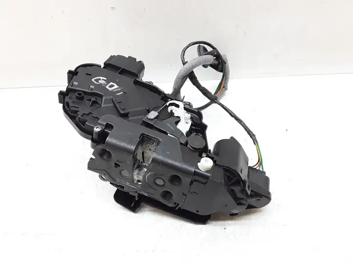 Volvo V70 (2007 - 2013)  31253923 Замок задней двери