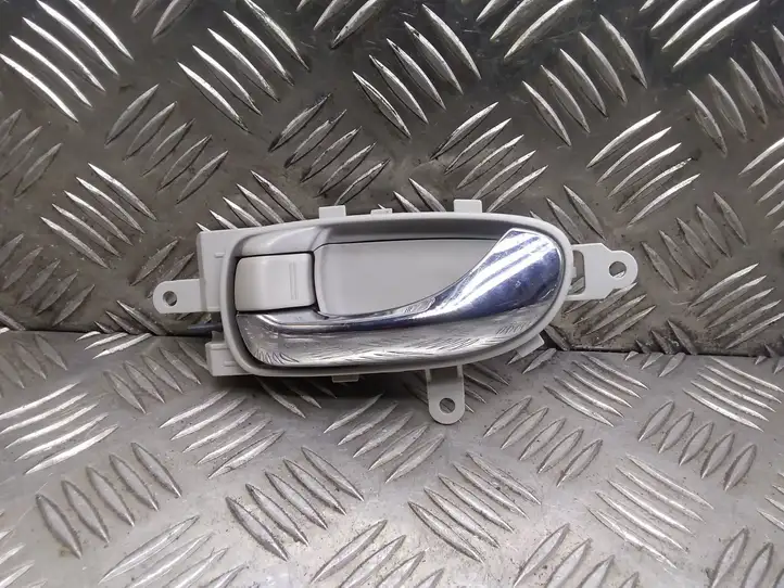 Nissan Leaf I (ZE0) (2010 - 2017) Внутренняя ручка задней двери — фото 1
