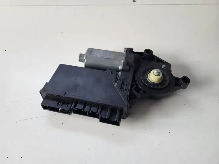 Seat Exeo (3R) (2008 - 2013) Стеклоподъемник задней двери — фото 2