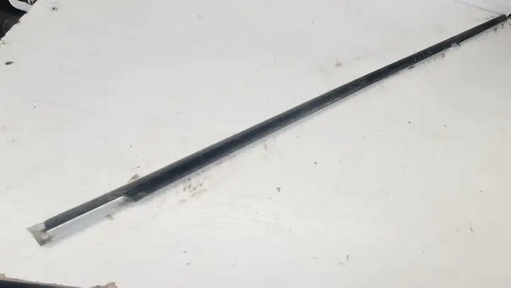 Peugeot 607 (2000 - 2004)   Облицовка стекла задней двери