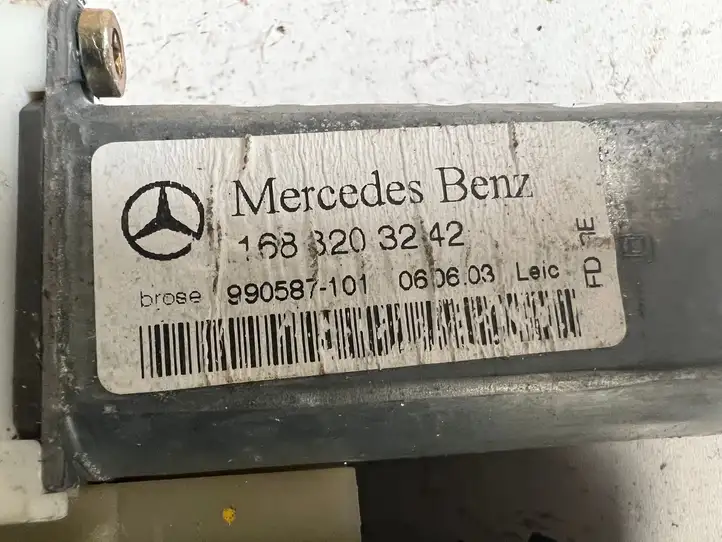 Mercedes-Benz A W168 (1997 - 2004) 1688203242 Стеклоподъемник задней двери — фото 2