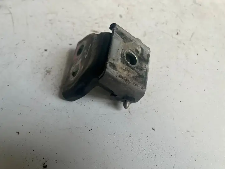 Peugeot 407 (2004 - 2011)   Верхняя петля задней двери