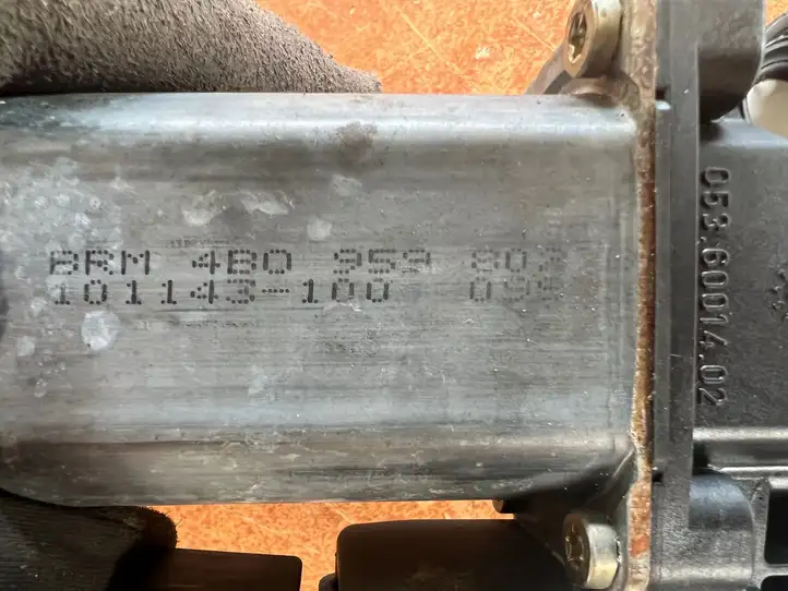 Audi A6 S6 C5 4B (1997 - 2001) 4B0959802 Стеклоподъемник задней двери — фото 3