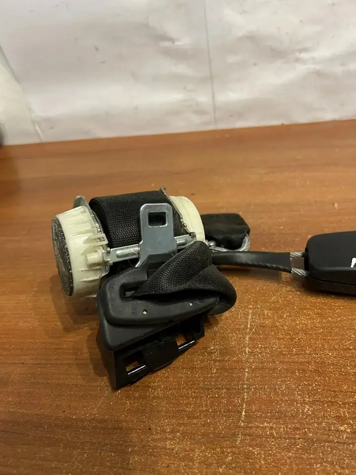Mercedes-Benz S W221 (2005 - 2013) 33029493 Передний ремень безопасности — фото 4