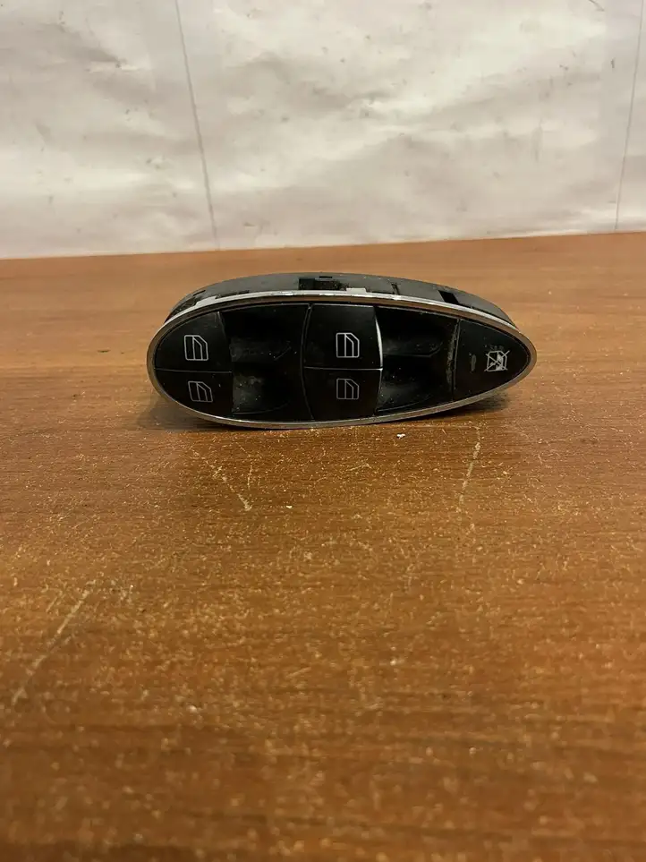 Mercedes-Benz E W211 (2002 - 2009) A2118213679 Блок кнопок стеклоподъемников — фото 1