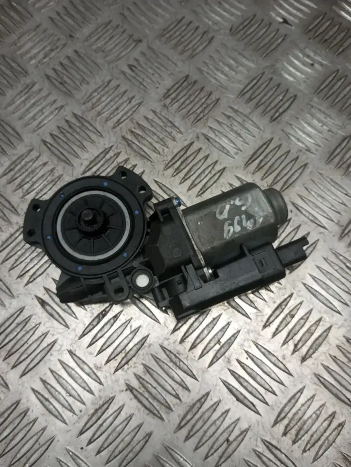 Kia Ceed (2006 - 2010) 403951A8 Стеклоподъемник задней двери — фото 2